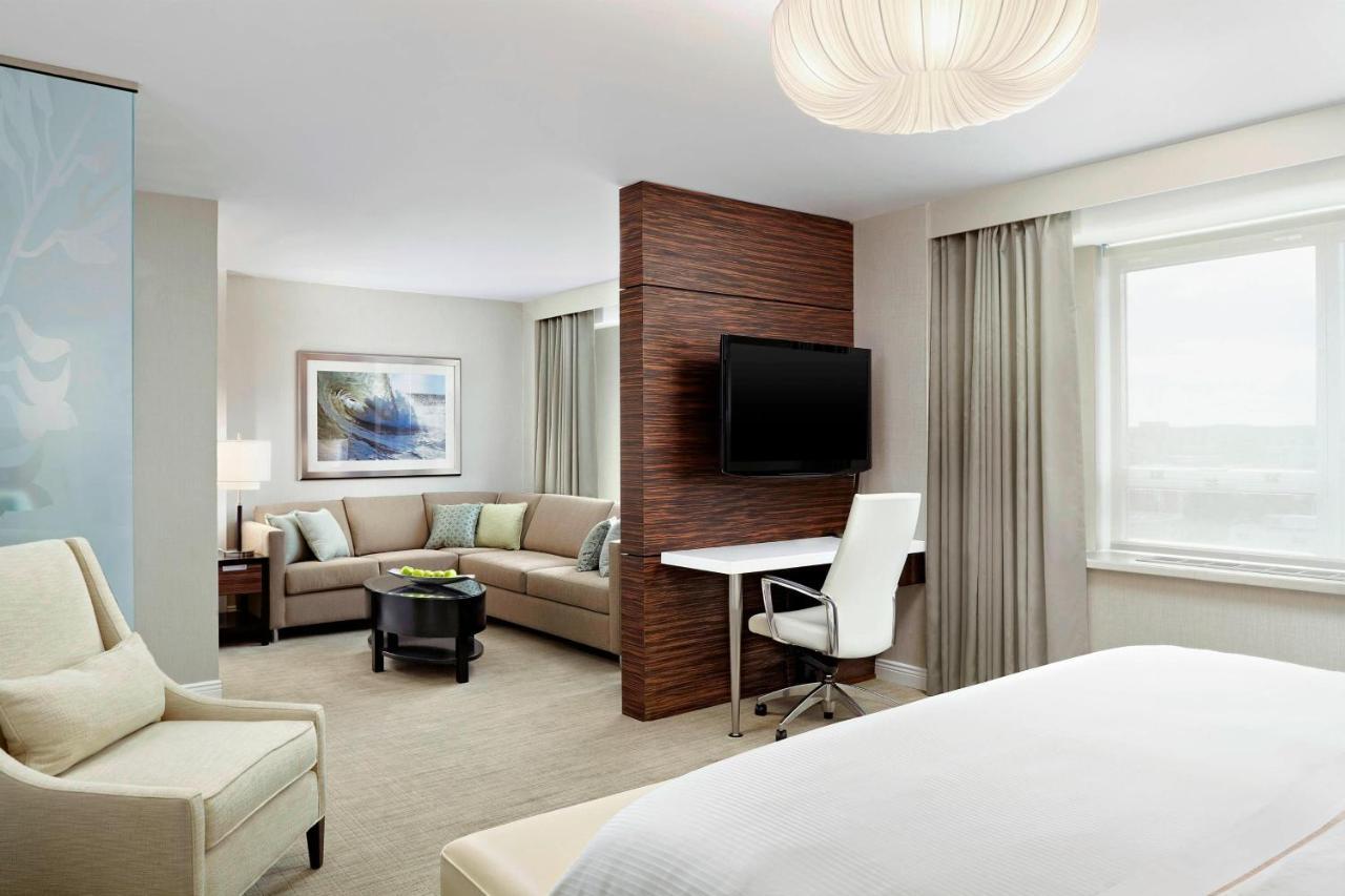 Executive Crown Suite 1 Bedroom Presidential Suite,1381226564:JPEG