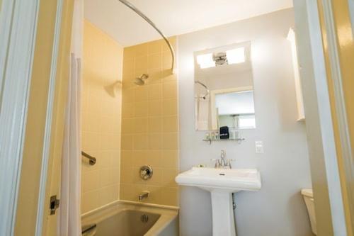 Basement Double Room