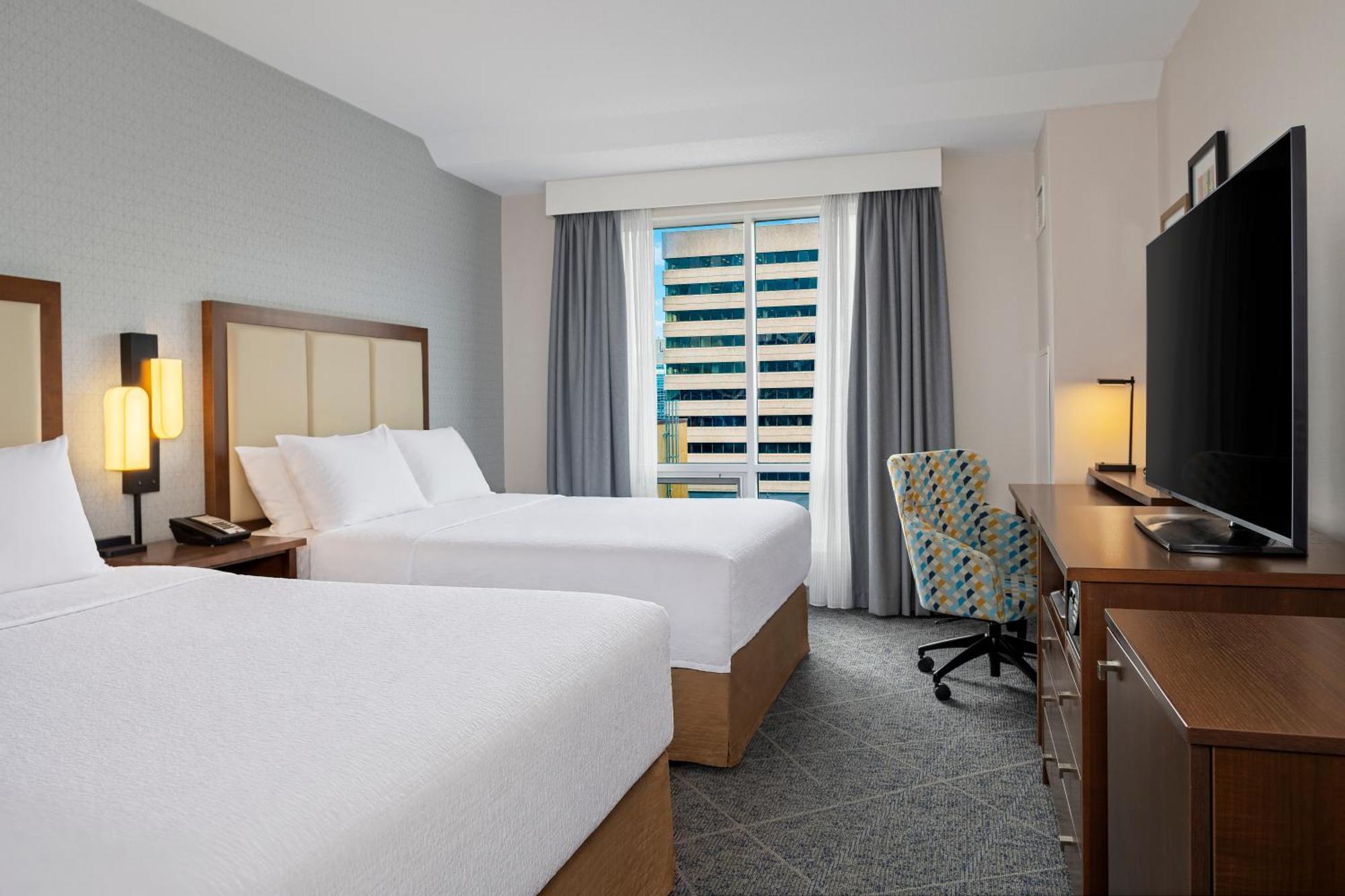 Queen Room Two Queen Beds Sea View