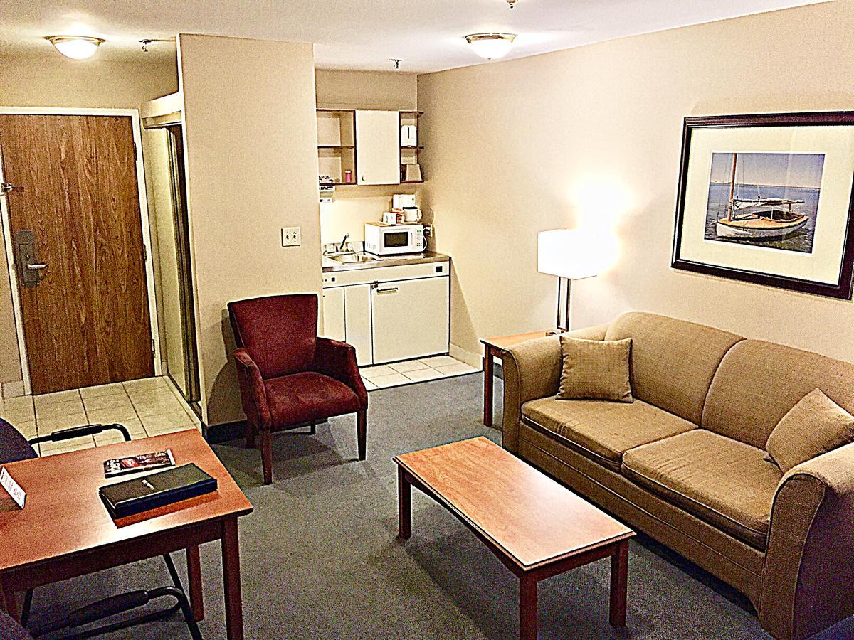 Standard Double Suite
