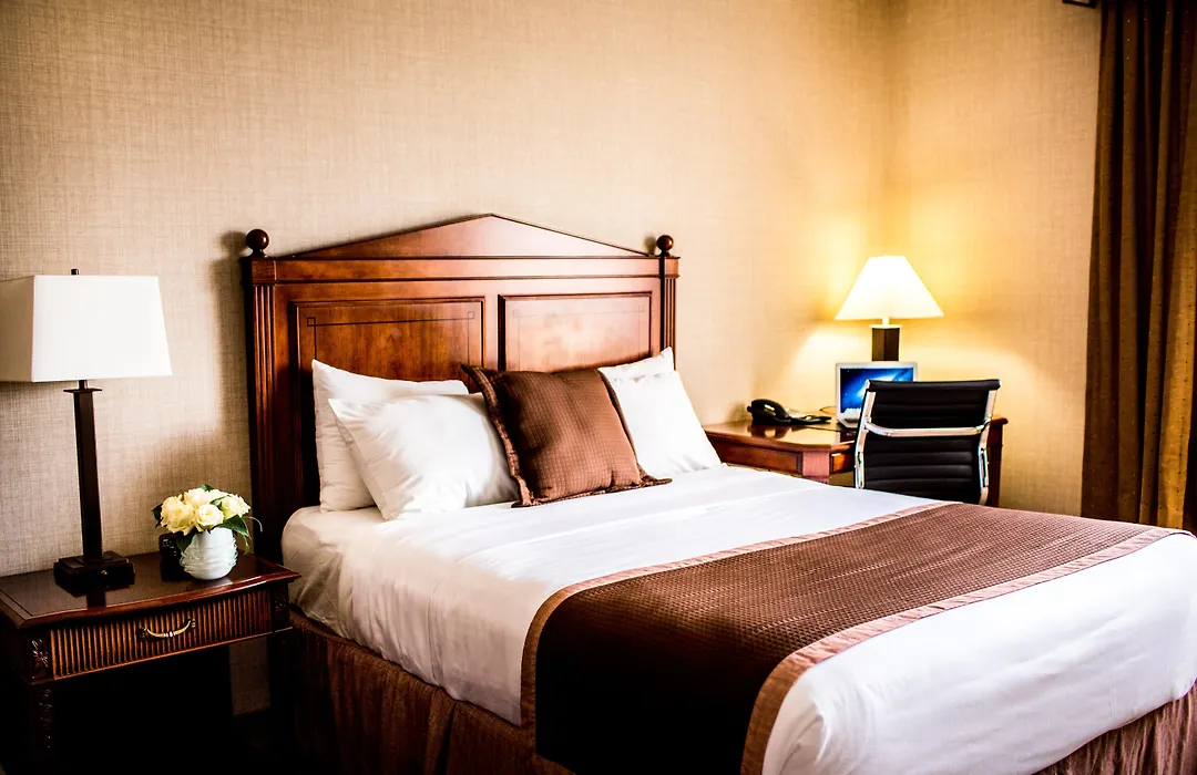 The Lord Nelson Hotel & Suites-1