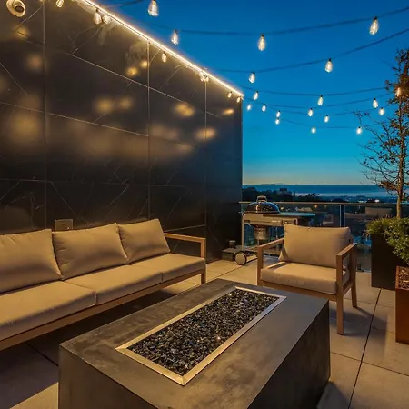 The Halifax Rooftop - Cozy Spa B&B-2